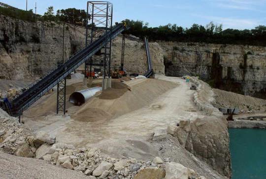 Installation of a MULTI-PLATE structure at a mine.