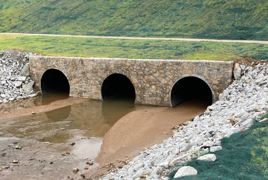 A culvert made from Installation of DuroMaxx steel reinforced polyethylene (SRPE) pipe.